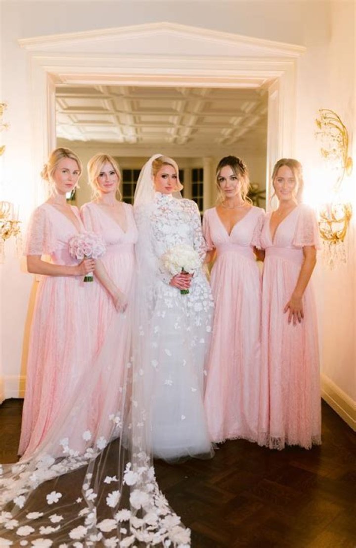 Bridesmaids Tessa Hilton, Halle Reum Hammond, Paris Hilton, Farrah Aldjufrie