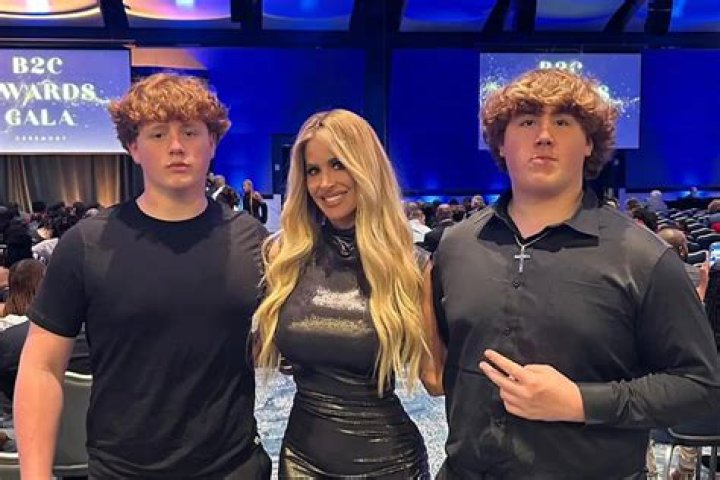 Brielle Biermann Flashes Her Bare Breast On Kim Zolciak’s Snapchat & Fans Are Shook