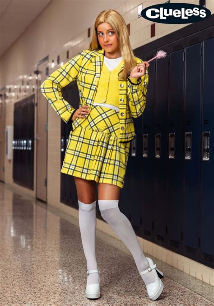 Britney Spears Rocks Sexy ‘Clueless’ Costume & Looks Just Like Cher Horowitz — Watch
