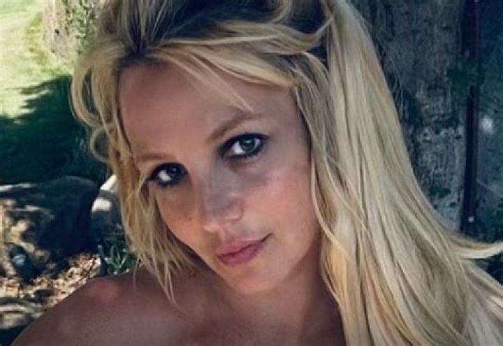 Britney Spears&rsquo; Sexiest Photos: See The &lsquo;Stronger&rsquo; Singer&rsquo;s Hottest Pics
