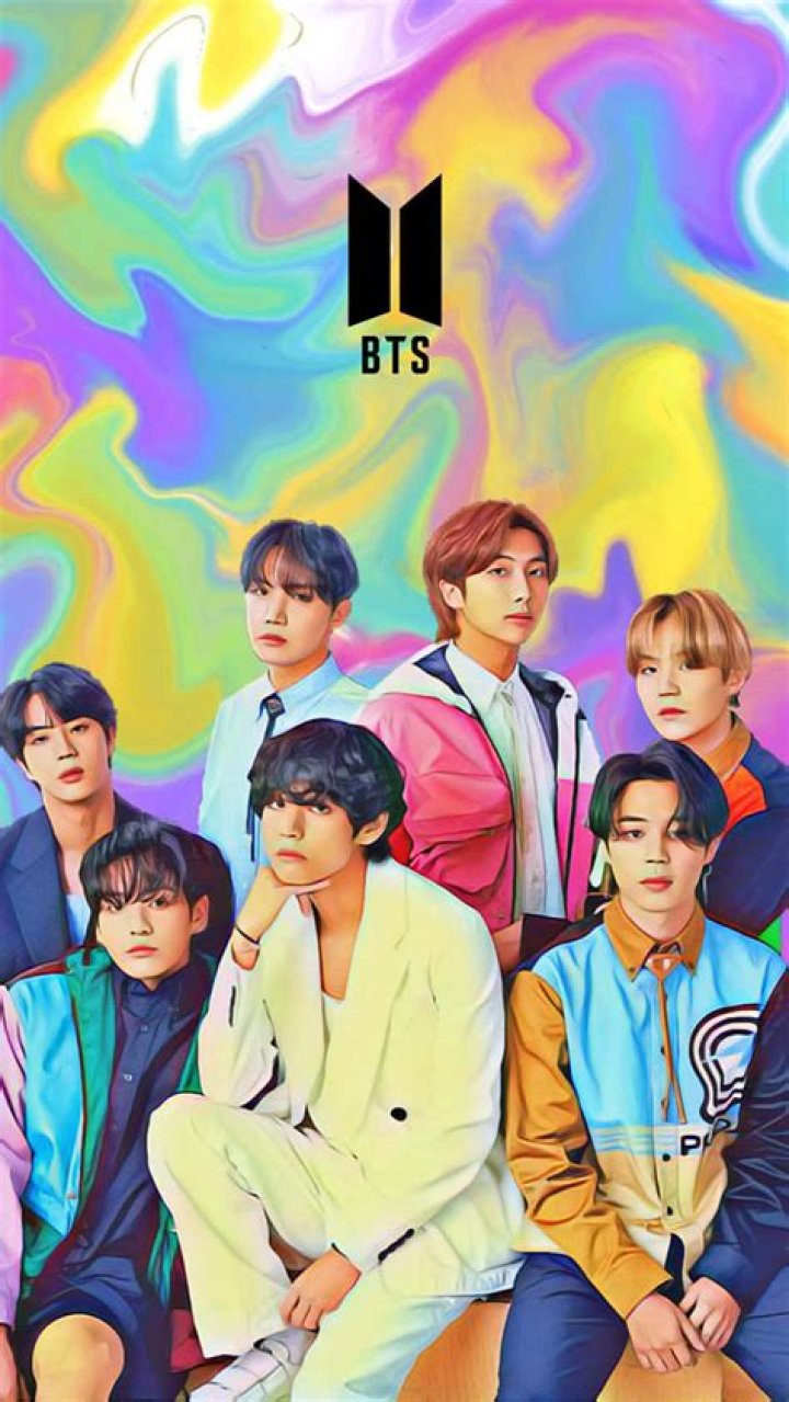 BTS &ndash; &lsquo;IDOL&rsquo;