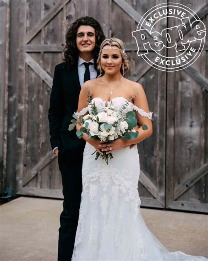 Cade Foehner & Gabby Barrett Marry In Texas: See Pics Of Her Gorgeous Off-The-Shoulder Gown