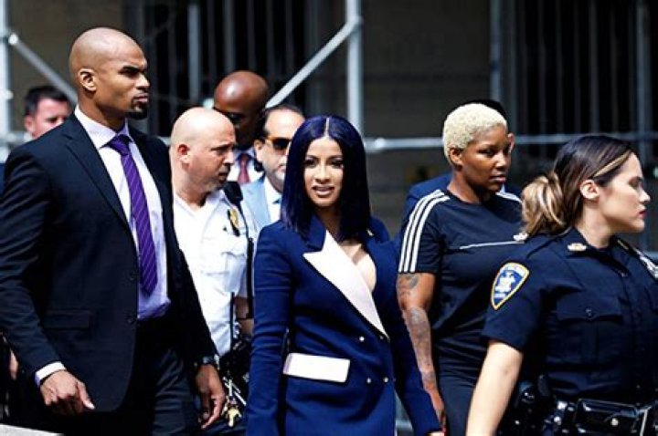 Cardi B Avoids Jail Time & Pleads Guilty To Strip Club Fight – Hollywood Life