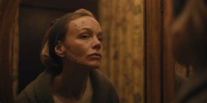 Carey Mulligan stars as "Cassie" in director Emerald Fennell&rsquo;s PROMISING YOUNG WOMAN, a Focus Features release. Credit : Merie Weismiller Wallace / Focus Features