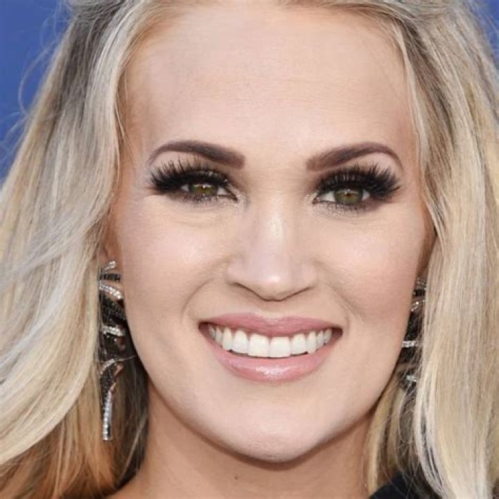 Carrie Underwood shines in a sparkly dress