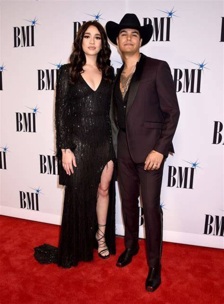 Celebrities At BMI Country Awards 2022: Photos – Hollywood Life