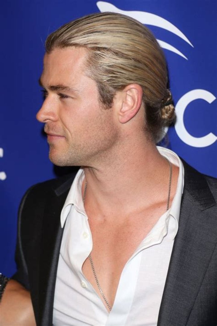 Celebrities With Man Buns: Pics – Hollywood Life