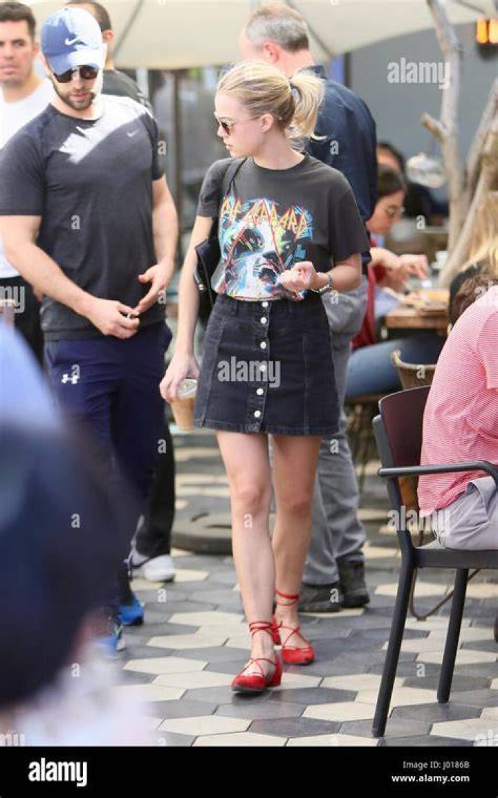 chace crawford rebecca rittenhouse