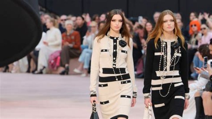Chanel Paris Fashion Week — Pics