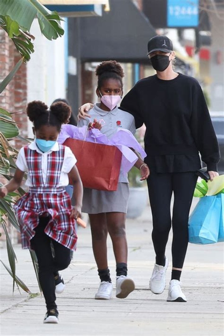 Charlize Theron Takes Daughters Jackson & August Shopping — Photos – Hollywood Life