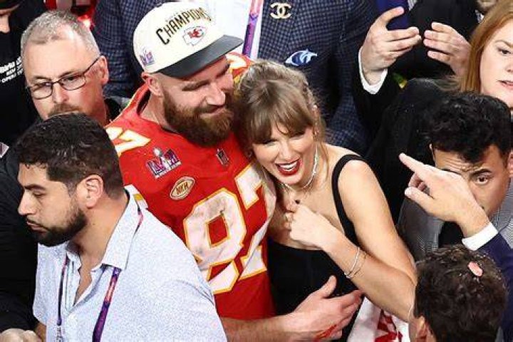 Chelsea Handler At Super Bowl XLIV In Miami