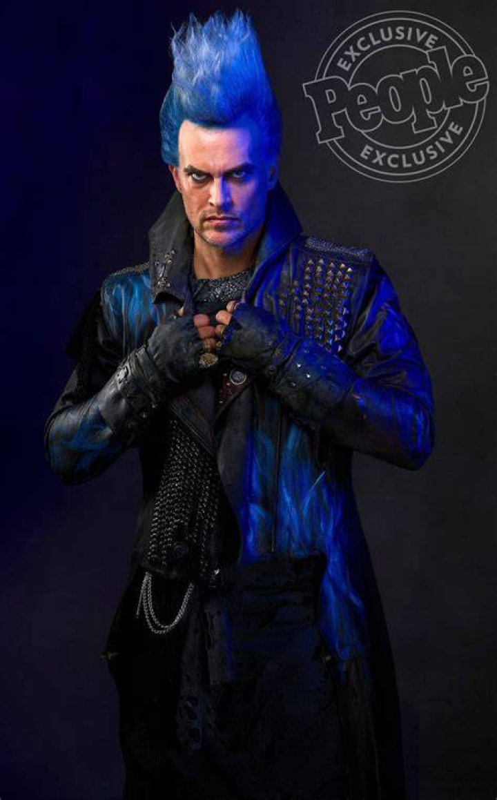Cheyenne Jackson Descendants 3