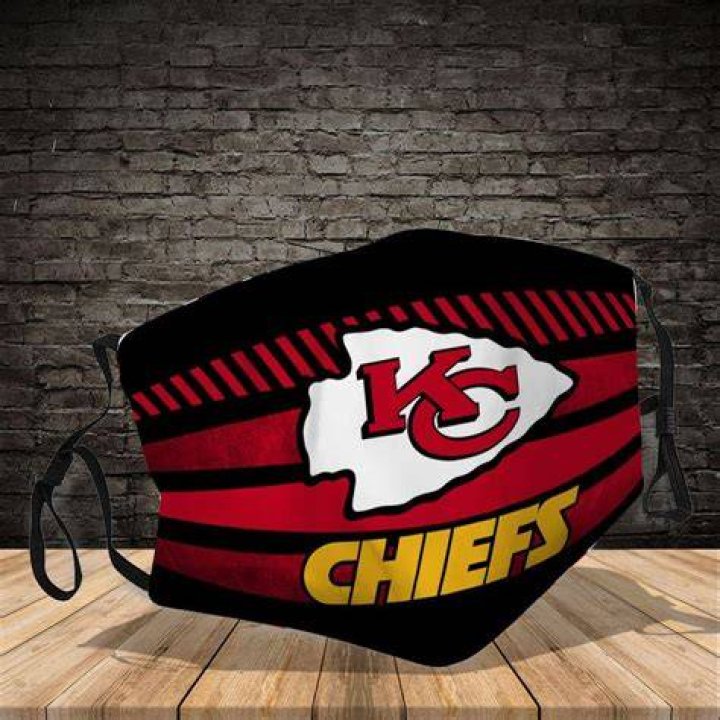 chiefs face mask