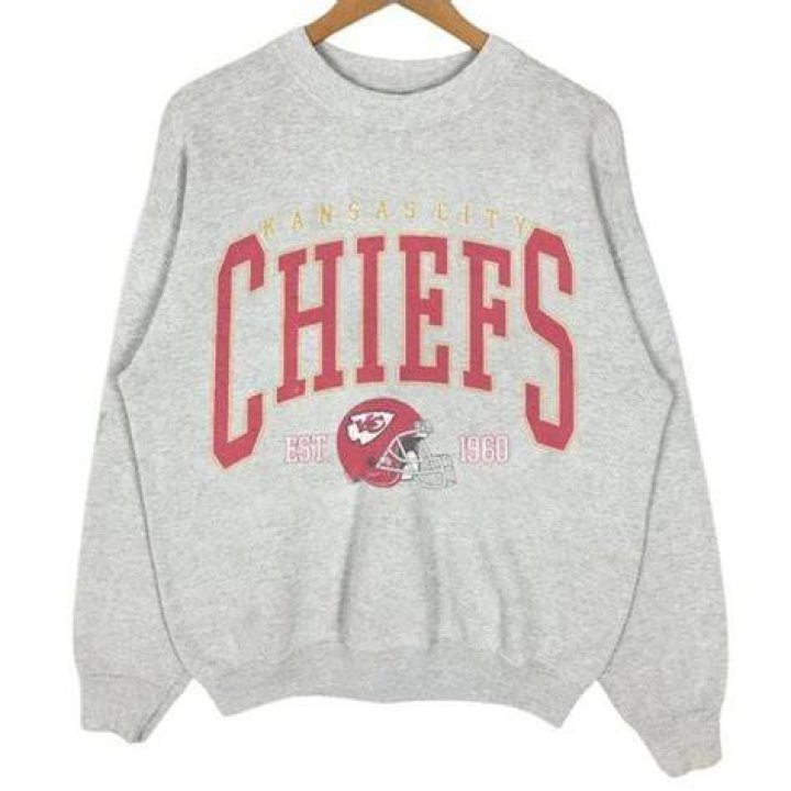 chiefs sweatshirt