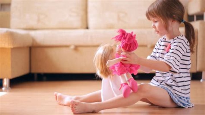 Chris Brown’s Daughter Royalty, 5, Is So Adorable Playing With Her Dolls & Little Sister 
