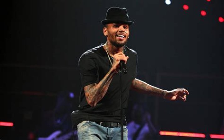 Chris Brown singing on stage