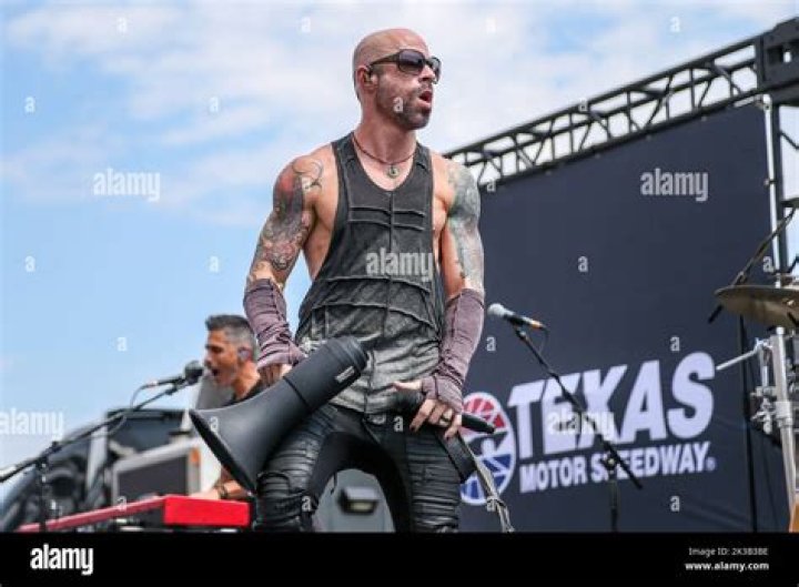 Chris Daughtry