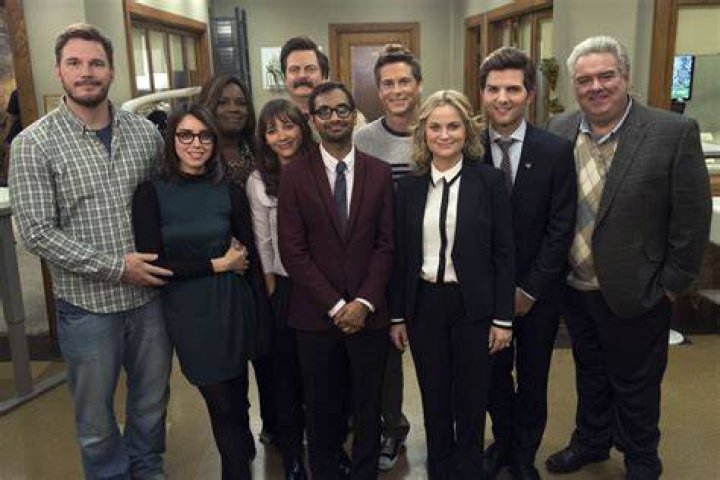Chris Pratt, Aubrey Plaza, Retta, Rashida Jones, Nick Offerman, Aziz Ansari, Rob Lowe, Amy Poehler, Adam Scott, Jim O'Heir Parks and Recreation - 2008-2013