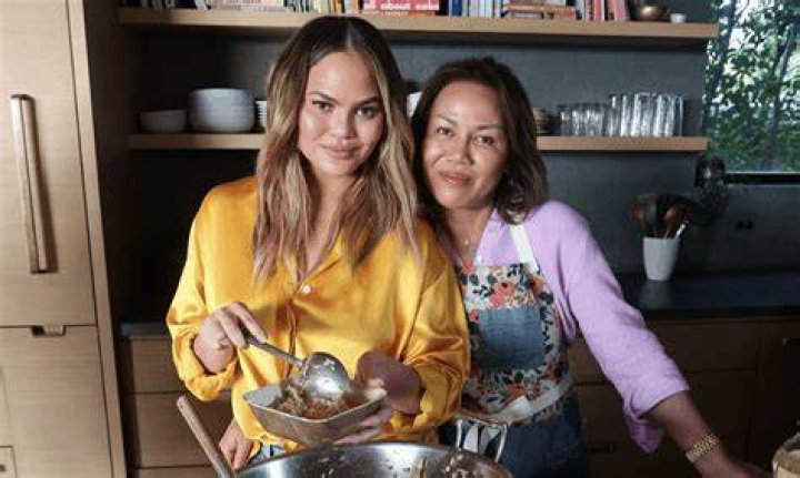 chrissy teigen mom