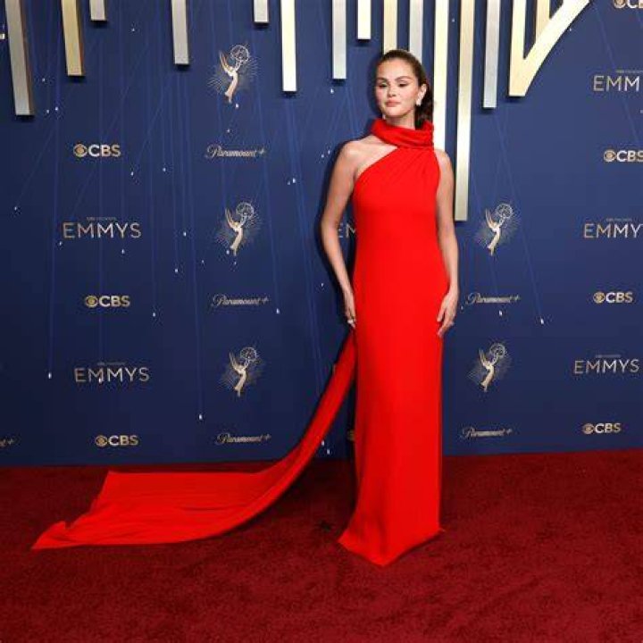 Ciara hits the AMA`s red Carpet Wearing PANDORA Jewelry`s latest Reflexions Collection