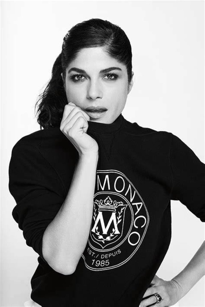 Club Monaco’s 90s Campaign For The Throwback Collection — PICS