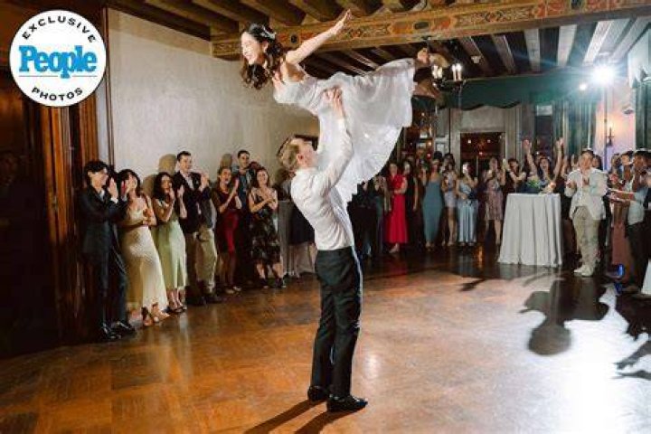 Cody Simpson & GF Marloes Stevens Pack On The PDA As They Attempt ‘Dirty Dancing’ Lift