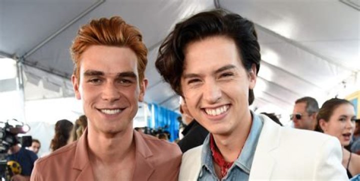 Cole Sprouse, KJ Apa