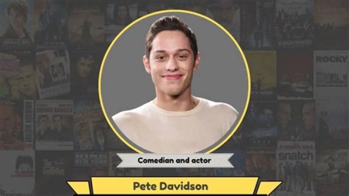 Comedian and actor Pete Davidson and his songstress fianc?e Ariana Grande were seen leaving home together in New York, NY. Pictured: Pete Davidson,Ariana Grande Ref: SPL5026189 200918 NON-EXCLUSIVE Picture by: SplashNews.com Splash News and Pictures Los Angeles: 310-821-2666 New York: 212-619-2666 London: 0207 644 7656 Milan: +39 02 4399 8577 Sydney: +61 02 9240 7700 World Rights