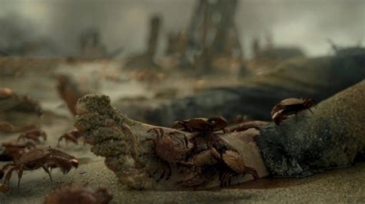 Daemon Kills The Crabfeeder In Episode 3 – Hollywood Life