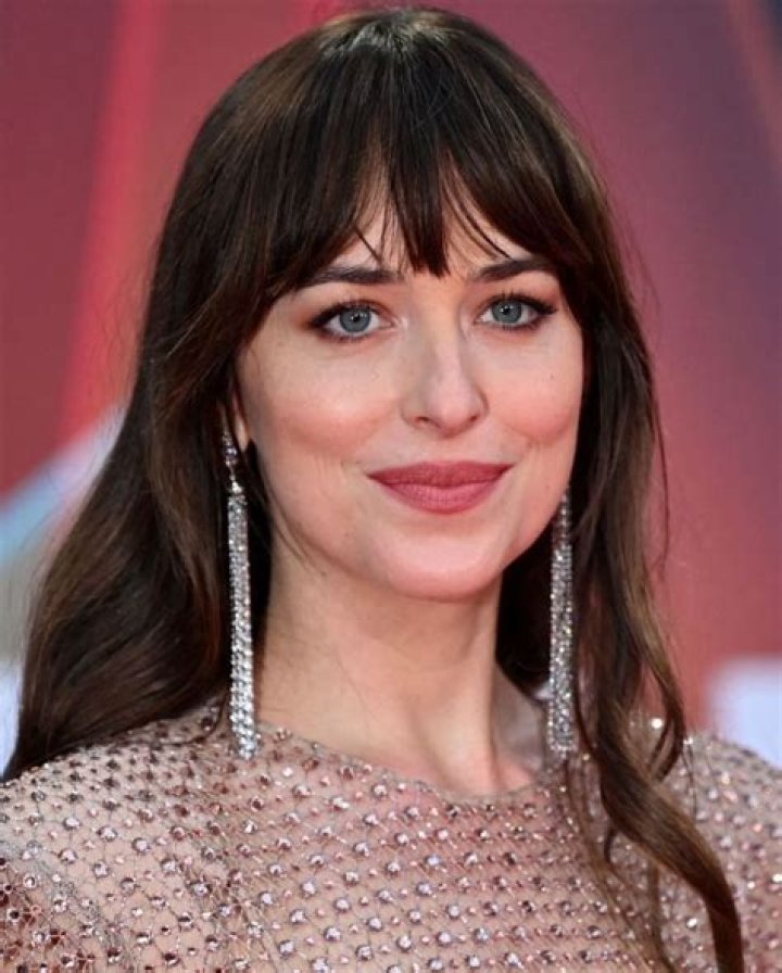 dakota johnson gal gadot