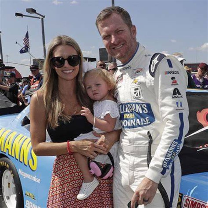Dale Earnhardt Jr. & Wife Are Pregnant With Second Child — Congrats – Hollywood Life