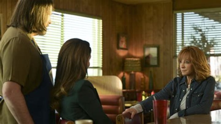 Daniel Shoots Emily — Season 3 Episode 10 Recap – Hollywood Life