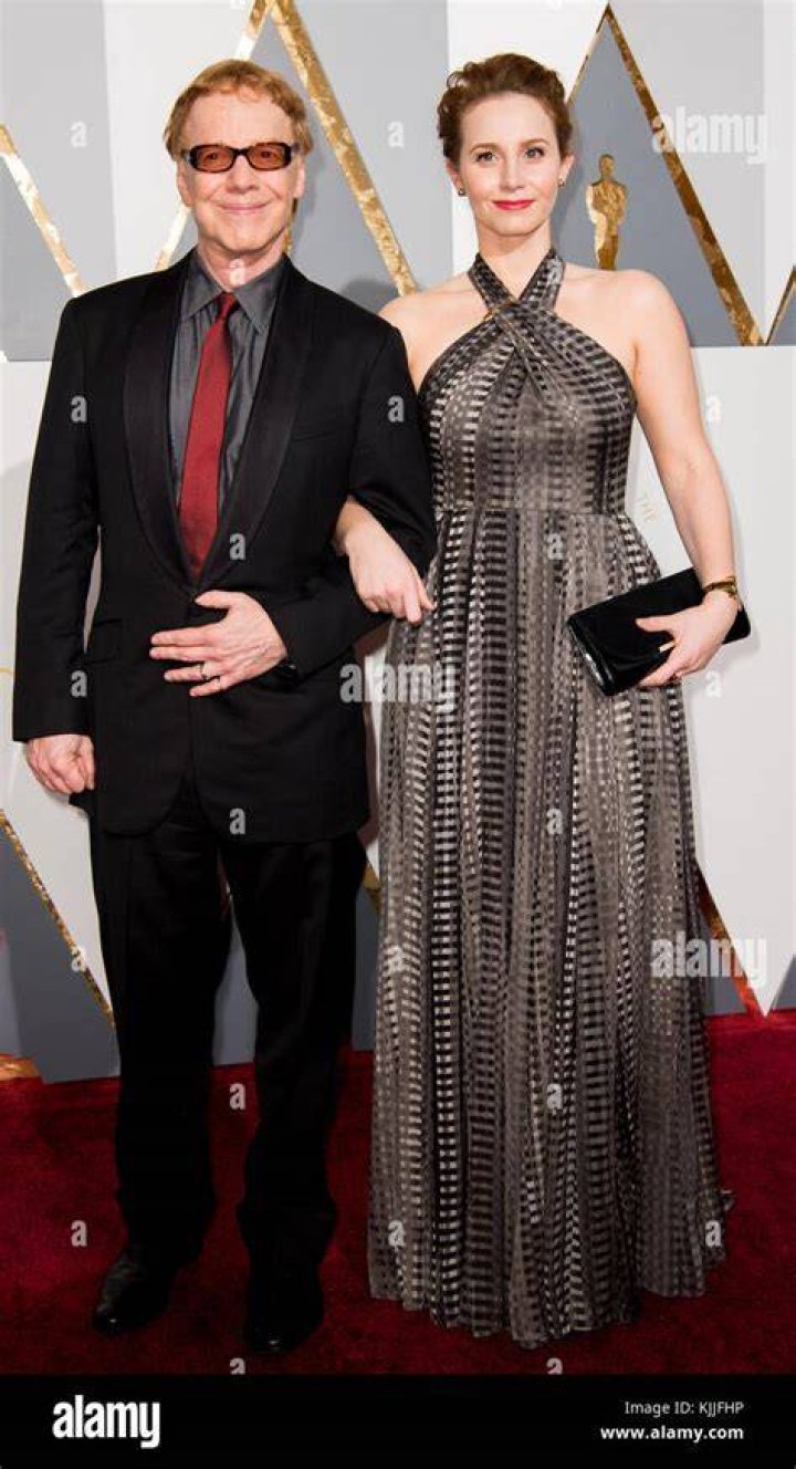 Danny Elfman and Bridget Fonda GOLDEN GLOBE AWARDS, BEVERLY HILTON HOTEL, LOS ANGELES, AMERICA - 25 JAN 2004