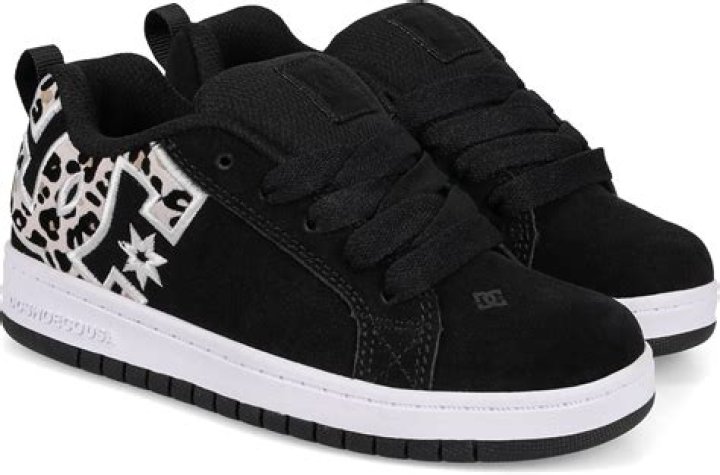DC Sneakers