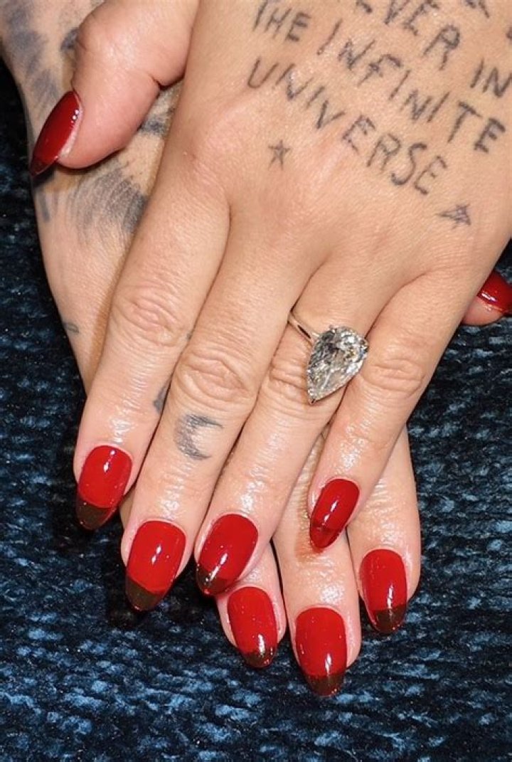 Demi Lovato Rocks Halloween Nails On ‘X Factor’