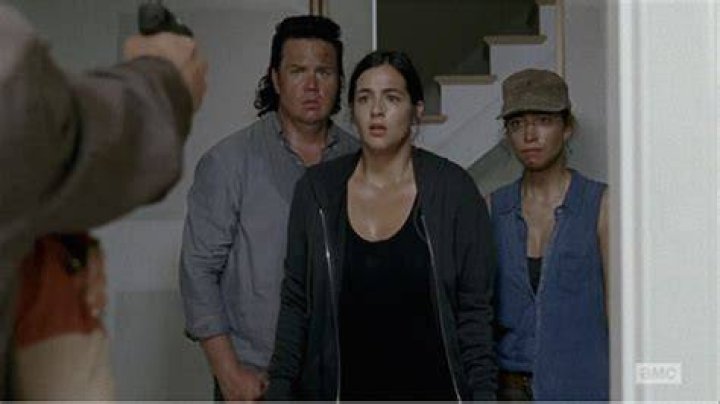 Denise Dies By Saviors In Season 6, Episode 14 — Recap – Hollywood Life