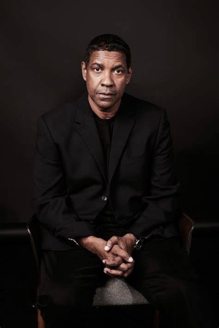 Denzel Washington Poses For Deadline