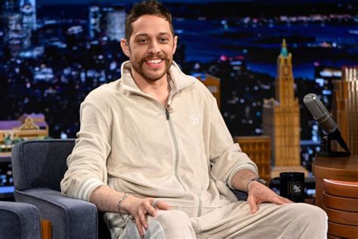 Did Pete Davidson Send Intimate Ariana Pics To Mac Miller? The Truth – Hollywood Life