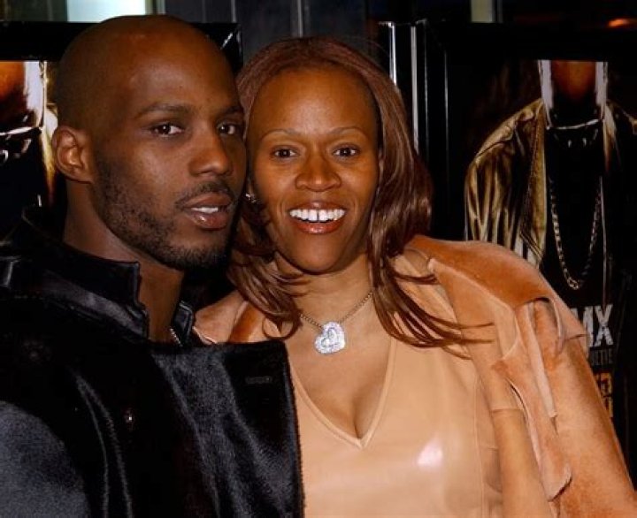 DMX Kissing Then-Wife Tashera Simmons