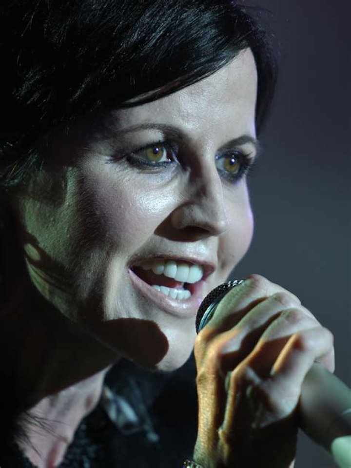 Dolores O’Riordan’s Battle With ‘Dreadful’ Depression Before Death: Suicide Attempt & More
