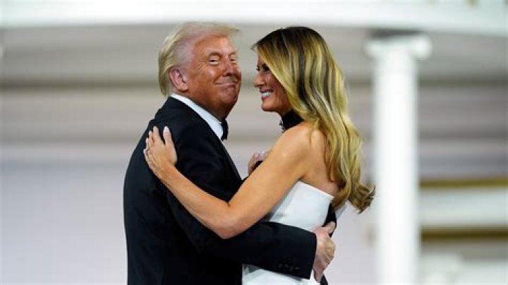 Donald Trump, Melania Trump. President Donald Trump and first lady Melania Trump walk across the South Lawn of the White House in Washington, before boarding Marine One helicopter for the short trip to Andrews Air Force Base, Md. Trump is traveling to Manchester, NH., to announced his plan to combat opioid drug addiction Trump, Washington, USA - 19 Mar 2018