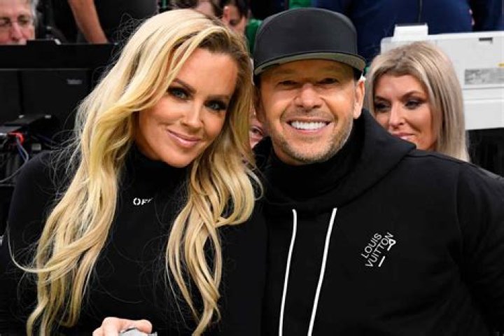 Donnie Wahlberg and Jenny McCarthy Donnie Wahlberg and Jenny McCarthy out and about, Los Angeles, USA - 13 Dec 2018