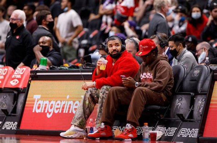 Drake At Toronto Raptors Games — SEE PICS