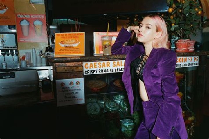 Drake Bria Vinaite