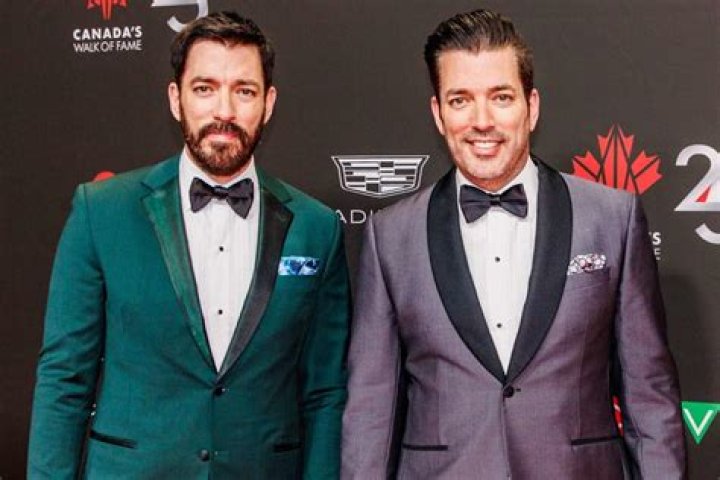 Drew Scott, left and Jonathan Scott arrive at the 67th Primetime Emmy Awards, at the Microsoft Theater in Los Angeles 67th Primetime Emmy Awards - Red Carpet, Los Angeles, USA