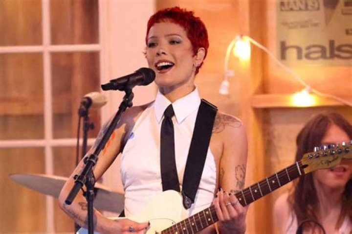 Dumped Her For Romance & Song With Halsey – Hollywood Life
