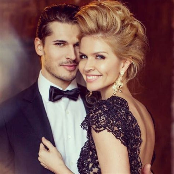 Elena Samodanova and Gleb Savchenko