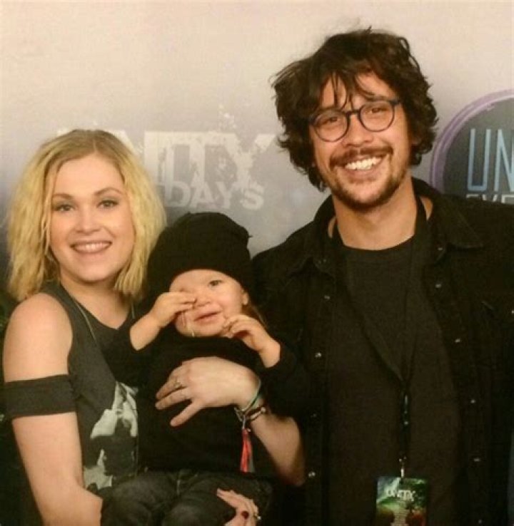 Eliza Taylor Bob Morley