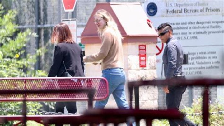 Elizabeth Holmes enters federal prison camp, Bryan in Texas to start her 11 your sentence. Pictured: Elizabeth holmes Ref: SPL8016608 300523 NON-EXCLUSIVE Picture by: SplashNews.com Splash News and Pictures USA: 310-525-5808 UK: 020 8126 1009 World Rights