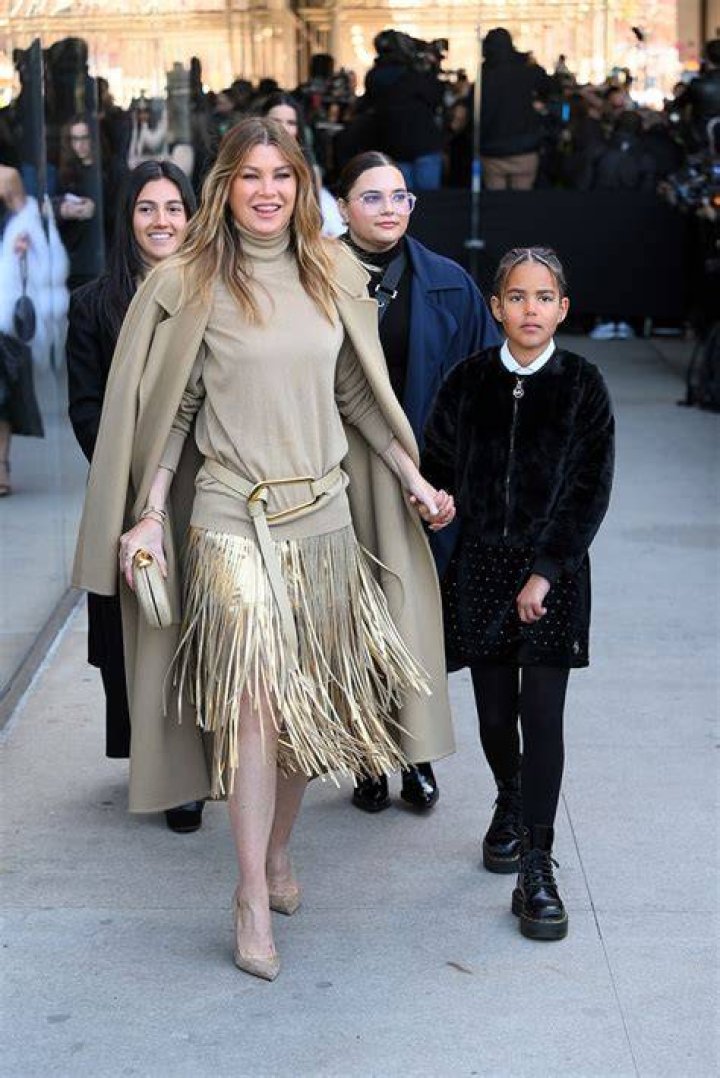 Ellen Pompeo all smiles arriving with her son at the Michael Kors Fashion Show in New York City for Fashion Week Pictured: Ellen Pompeo Ref: SPL5522669 150223 NON-EXCLUSIVE Picture by: Elder Ordonez / SplashNews.com Splash News and Pictures USA: +1 310-525-5808 London: +44 (0)20 8126 1009 Berlin: +49 175 3764 166 World Rights, No Poland Rights, No Portugal Rights, No Russia Rights